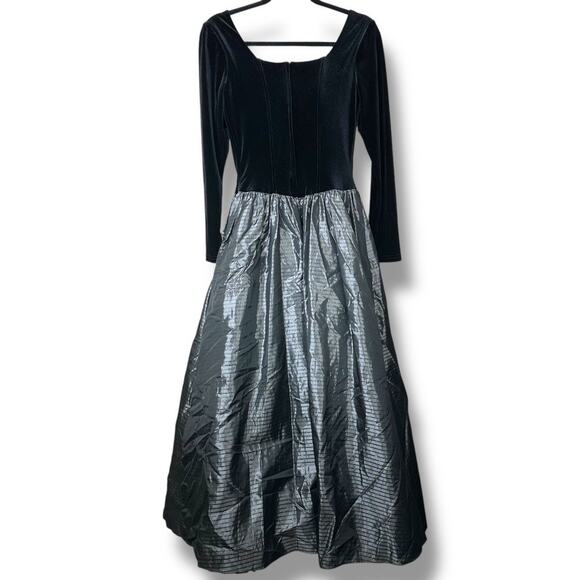 Jessica McClintock For Dillards 90's Black Velvet Gray Stripe Long Sleeve Gown - Picture 3 of 8